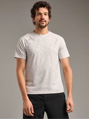 Rhone Reign Tee in Blue Space Dye Medium